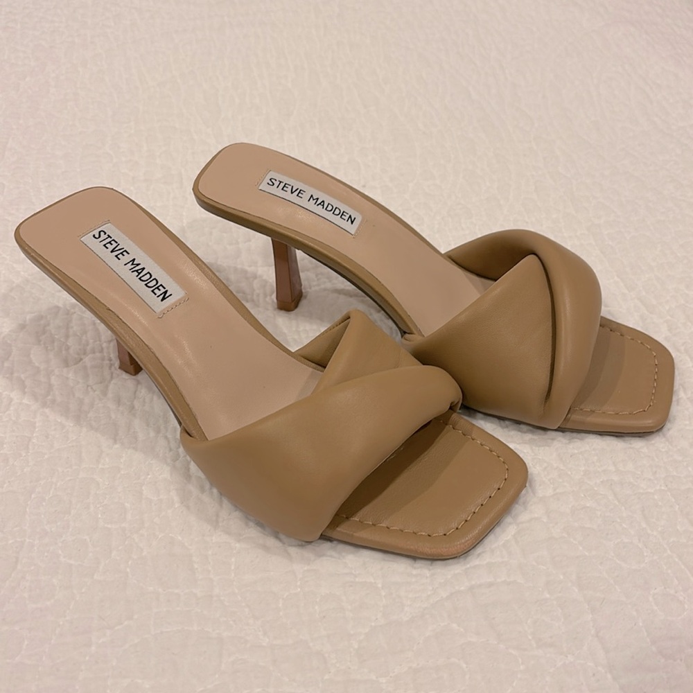 Steve Madden kitten heels